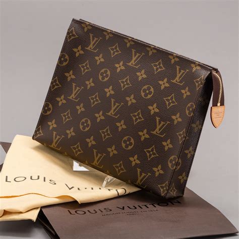 louis vuitton trash bag|louis vuitton toiletry bag 26.